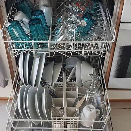 Grosse Wohlfuhlunterkunft Fur 4 Plus1 Zw Dk & Flensburger Forde *
